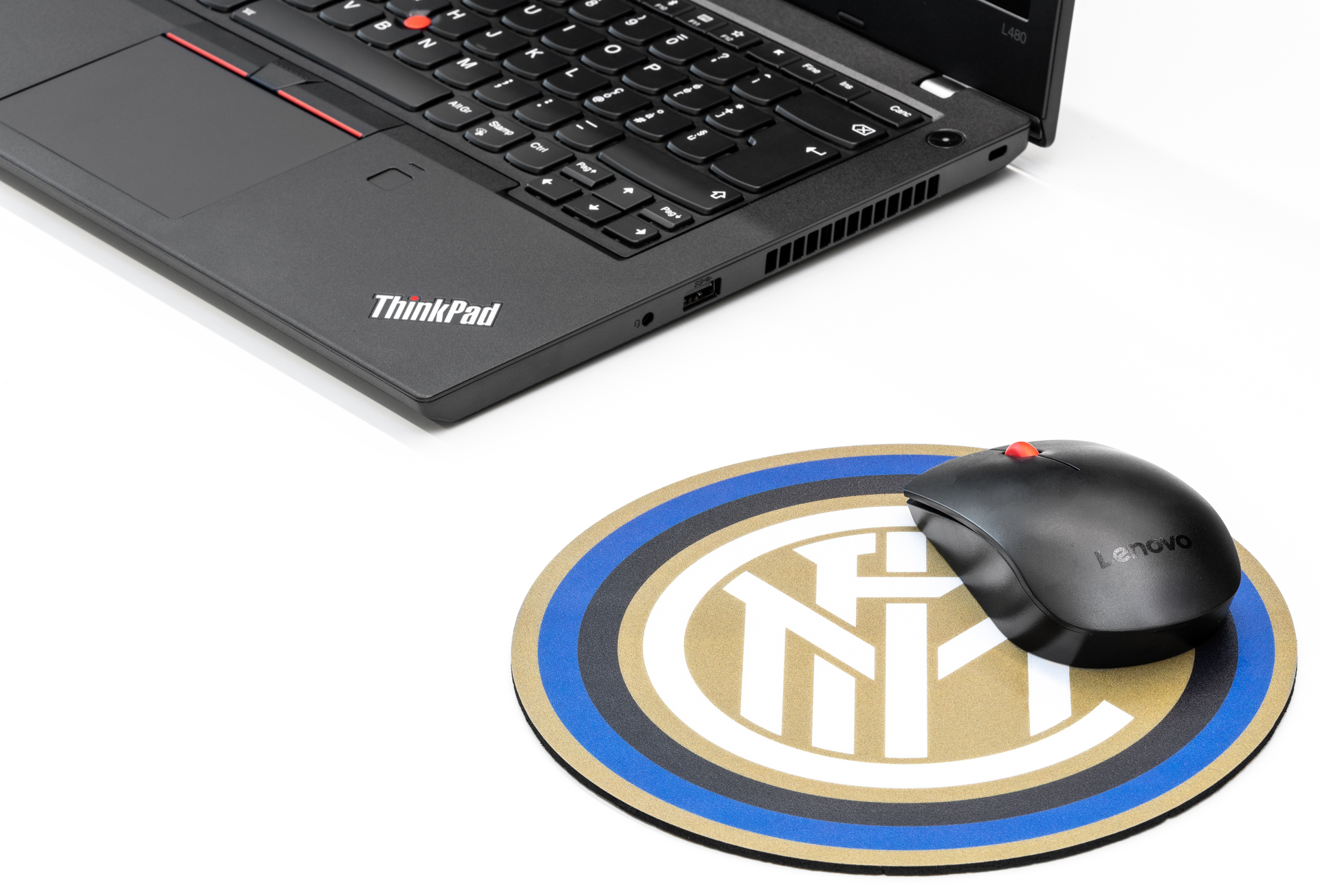 Lenovo_InterMilan_Equipment
