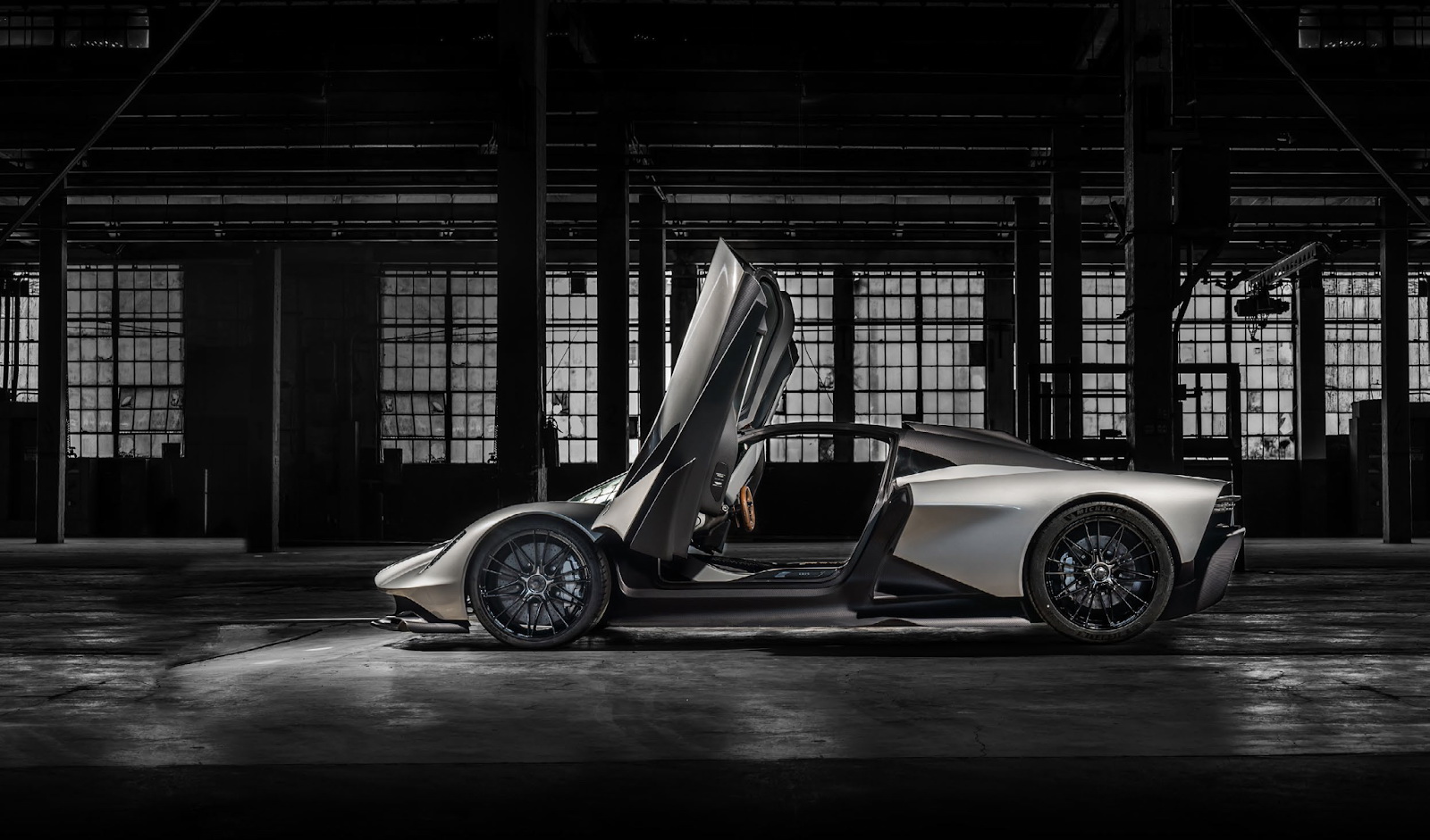 lenovo-ta-aston-martin