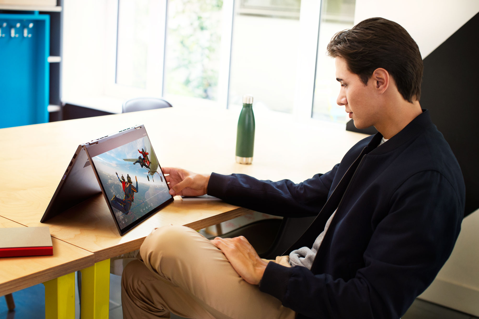 Lenovo_YOGA_730