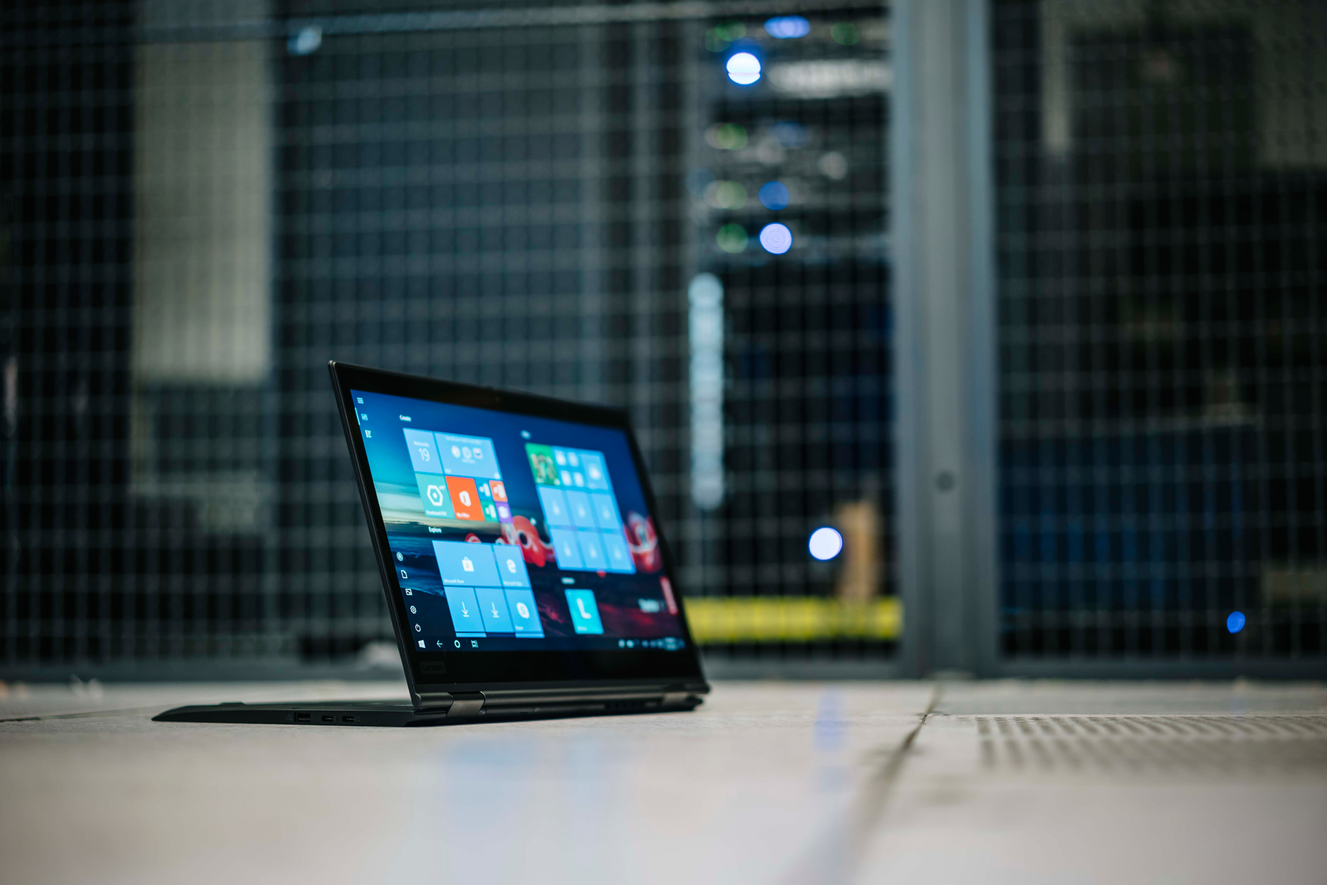 ThinkPad_X1_YOGA