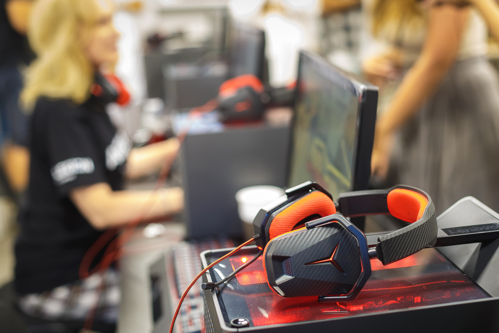 Legion_Gaming_headphones