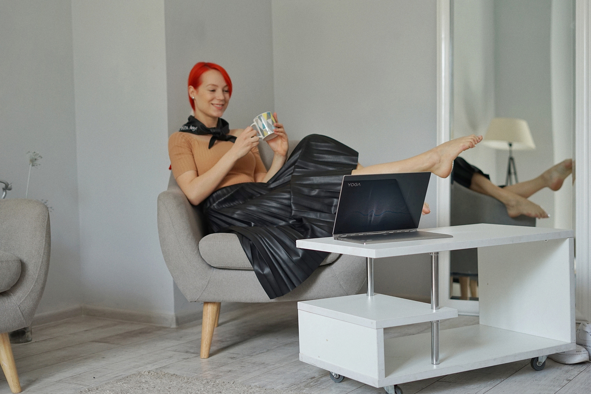 Svetlana_Tarabarova_YOGA_920_Stand_mode