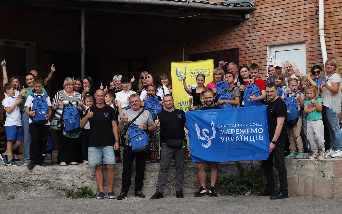 Компанія Lenovo та фонд «Збережемо українців» передали планшети сім’ям ВПО на Кіровоградщині